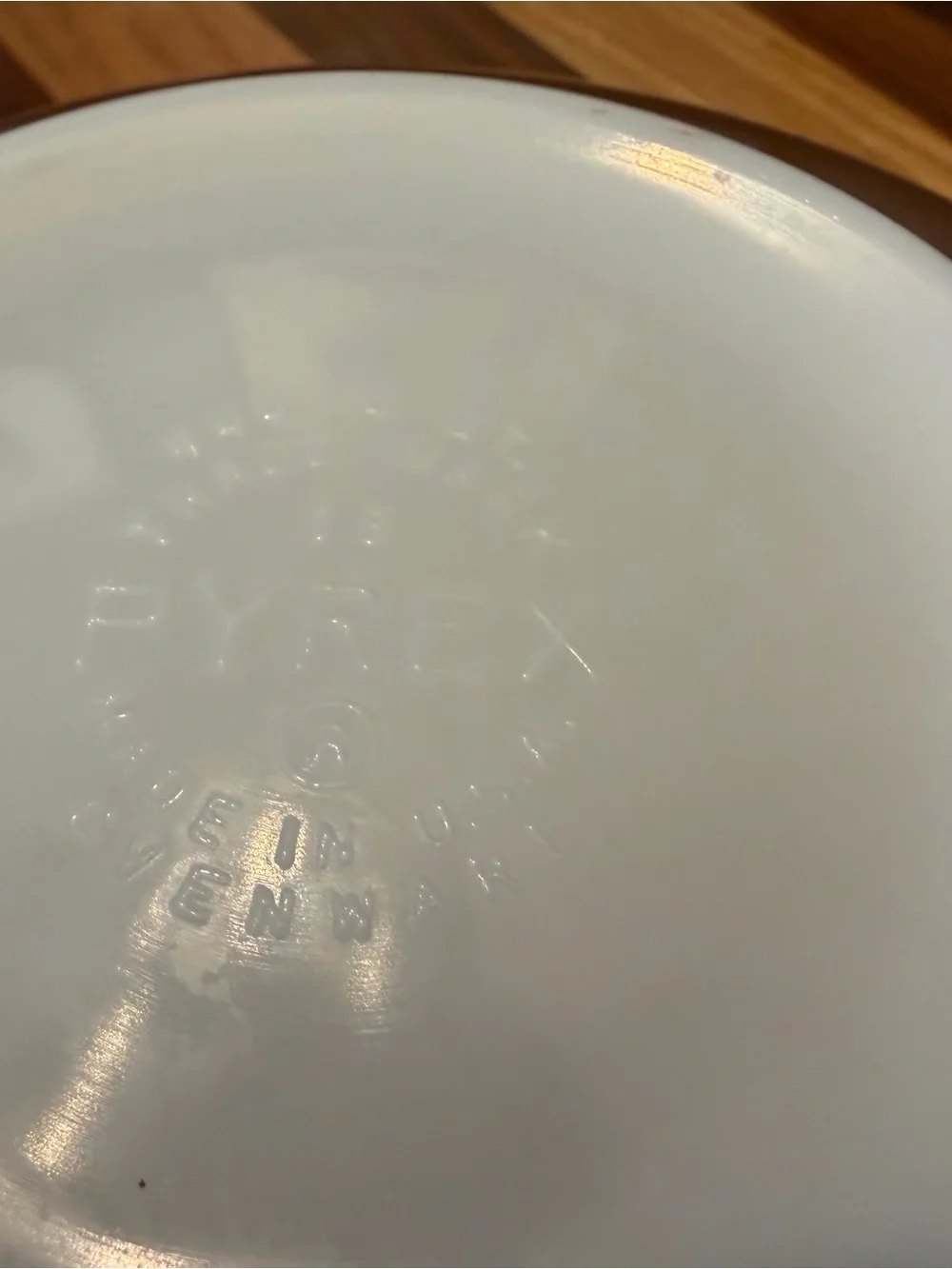 Pyrex 444 Golden Eagle Early American Cinderella Mixing Bowl
